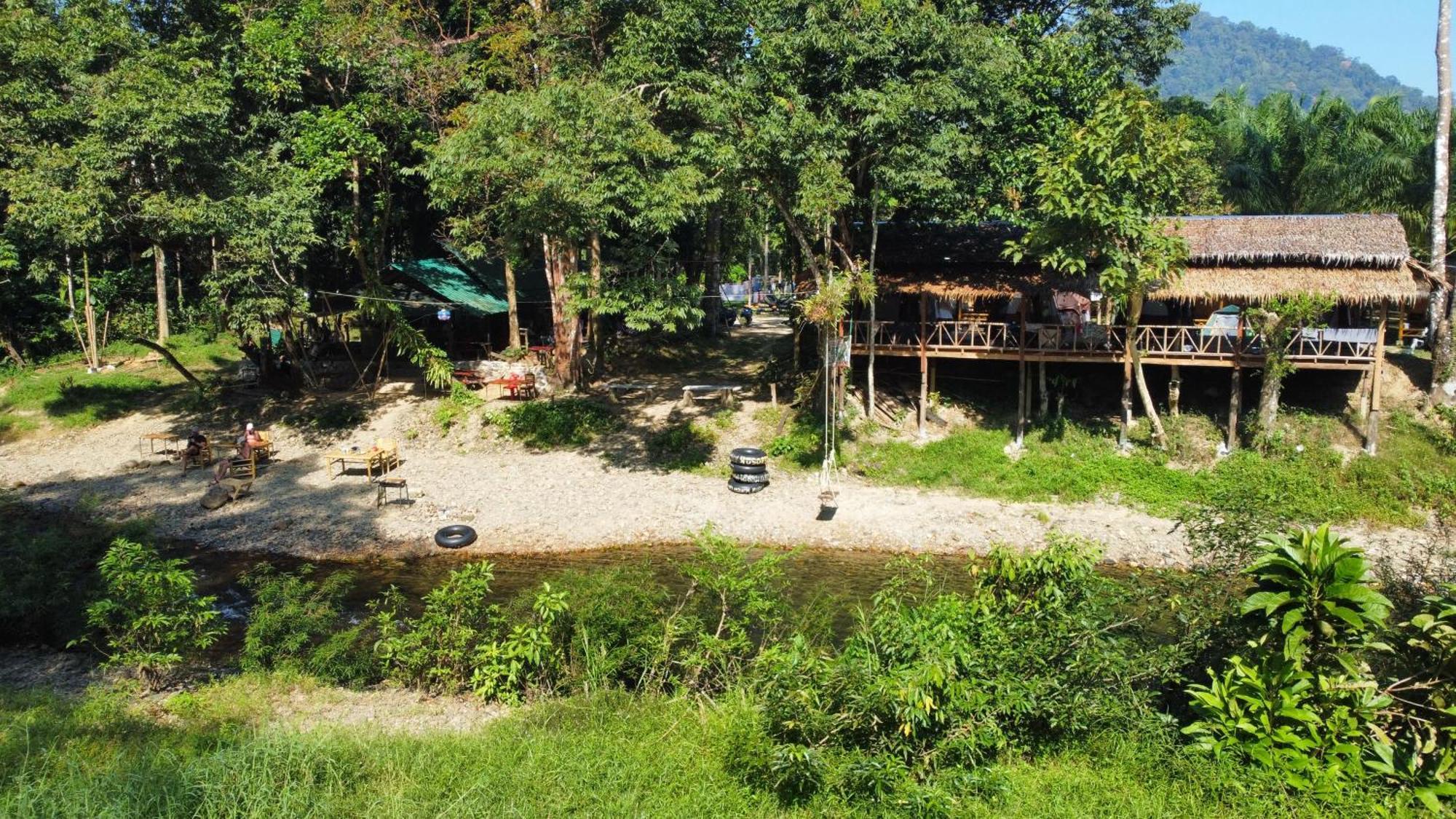 Hotel Khaosok August Freedom Camp Khao Sok National Park Exterior foto